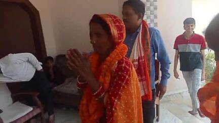 बांसडीह: मनियर कस्बे में अध्यक्ष पद के उपचुनाव में BJP उम्मीदवार ने SP को 2135 मतों से हराकर हासिल की ऐतिहासिक जीत