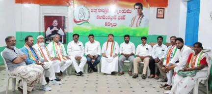 కర్నూలు: కాంగ్రెస్పార్టీ అధ్యక్షురాలు షర్మిలమ్మ కర్నూలు జిల్లా పర్యటనను విజయవంతం చేయండి: కర్నూలు సిటీ ప్రెసిడెంట్ షేక్ జిలాని భాష