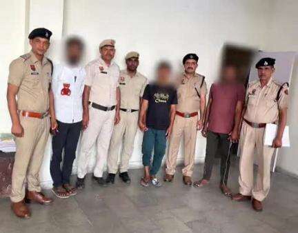 बहादुरगढ़: एंटी व्हीकल थेफ्ट टीम ने मोटरसाइकिल चोरी के मामले में 3 आरोपियों को किया गिरफ्तार, 5 मोटरसाइकिल बरामद