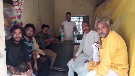 जलेसर: आगामी चुनाव के बूथ स्तर तक जाने को लेकर अवागढ़ कस्बा में कांग्रेस कार्यालय पर कांग्रेस कमेटी की बैठक आयोजित हुई
