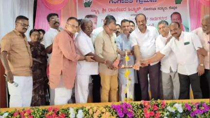 ಗಂಗಾವತಿ: ಹೊಸಳ್ಳಿ ಗ್ರಾಮದಲ್ಲಿ  ಹೋಬಳಿ ಮಟ್ಟದ ಕಾಂಗ್ರೆಸ್ ಕಾರ್ಯಕರ್ತರ ಸಮಾಲೋಚನಾ ಸಭೆ ಯಶಸ್ವಿ