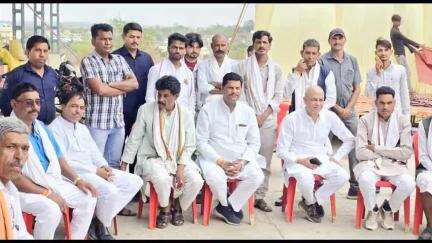 खुजनेर: राजगढ़ विधायक अमर सिंह यादव ने खुजनेर रोड मंडी प्रांगण में आयोजित सामूहिक विवाह सम्मेलन में भाग लिया