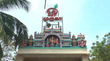 நாங்குநேரி: வள்ளியூர் ஸ்ரீ சுப்பிரமணிய சுவாமி திருக்கோவில் சித்திரை பெருந்திருவிழாவை முன்னிட்டு திருத்தேரோட்டம்