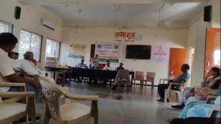 यावल: यावल पंचायत समितीच्या सभागृहात खरीप पूर्व हंगाम कार्यशाळा संपन्न, शेतकऱ्यांना तज्ञांनी केले मार्गदर्शन.