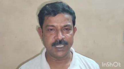 বাগদা: আজ বাগদা বিধানসভার কনিয়ারা দুই নম্বর গ্রাম পঞ্চায়েতে   বৈঠক করলেন বনগাঁ সাংগঠনিক জেলার তৃণমূলের সহ-সভাপতি
