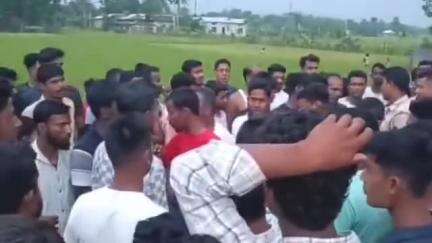 নগাঁও: ৰূপহী হাটৰ কাঠপাৰা ভয়ংকৰ পথ দূৰ্ঘটনা, থিতাতে নিহত এগৰাকী মহিলা
