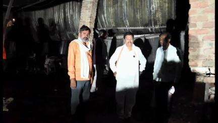 मेहकर: लोणी येथे लागलेल्या आरा मशीन दुकानाला आ
 सिद्धार्थ खरात यांनी दिली भेट