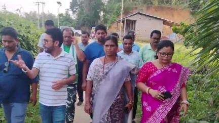 ধর্মনগর: যুবরাজনগর গ্রাম পঞ্চায়েতের অন্তর্গত অটল সেতু হতে মঙ্গলখালী স্কুল সংলগ্ন রাস্তা পরিদর্শনে প্রাক্তন বিধায়িকা সহ অন্যান্য