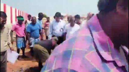 இராமேஸ்வரம்: தனுஷ்கோடியில் கழிப்பறை வசதி செய்து தருவது தொடர்பாக விரைவில் ஆலோசனை