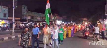 পোলবা-দাদপুর: পোলবা দাদপুর ব্লক কংগ্রেস কার্যালয় থেকে এক মৌন মিছিল হল সুগন্ধা অঞ্চল কংগ্রেস কমিটির উদ্যোগে