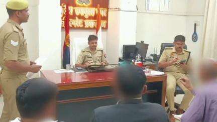 प्रयागराज: पुलिस कार्यालय में पुलिस उपायुक्त नगर और पुलिस उपायुक्त नगर कमिश्नरेट द्वारा फरियादियों की जनसुनवाई की गई