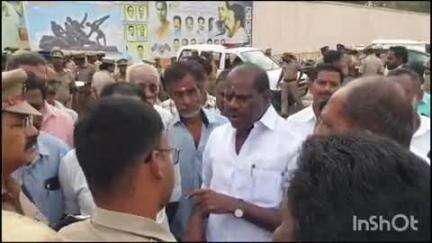 அரக்கோணம்: அரக்கோணத்தில் அதிமுக சட்டமன்ற உறுப்பினர், முன்னாள் நாடாளுமன்ற உறுப்பினர் கைது- மாலை விடுவிக்கப்பட்டனர்