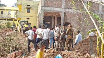 लांजी: लांजी नगर मुख्यालय में गणेशी तालाब को अतिक्रमण मुक्त करने की कार्रवाई शुरू, राजस्व पुलिस बल मौजूद रहा