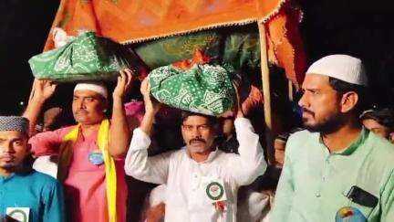 सरैया: गोरीगामा डीह में शाह बाबा गुलाम रसूल रहमतुल्लाह अलैहे के 75वें सालाना उर्स पर चादरपोशी