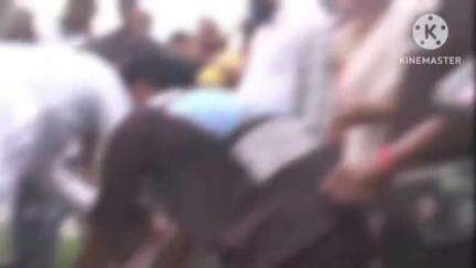 মৰিগাঁও: জৰাবাৰিত দূৰ্ঘটনাগ্ৰস্তক উদ্ধাৰ কৰি চিকিৎসাৰ বাবে প্ৰেৰণ বিধানসভাৰ উপাধ্যক্ষ নোমল মুমিনৰ, ইয়াৰে এজনৰ চিকিৎসালয়ত মৃত্যু