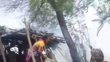 पथरिया: जमाटा गांव में घर के पास खेत की बाड़ी में लगी आग, वीडियो सोशल मीडिया पर वायरल