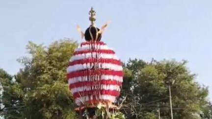 ಕುಂದಗೋಳ: ತಾಲ್ಲೂಕಿನ ಗುಡಗೇರಿ ಗ್ರಾಮದಲ್ಲಿ ಬಸವಣ್ಣ ದೇವರ ಜಾತ್ರಾ ಮಹೋತ್ಸವದ ಮಹಾ ರಥೋತ್ಸವ