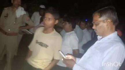 सलेमपुर: सलेमपुर में तेज आंधी और बारिश के बीच गिरा पेड़, युवती की हुई मौत