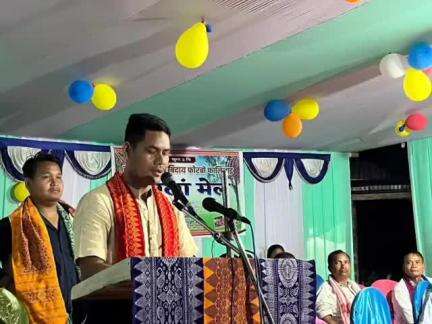 বাক্সা: ১নং হাহচৰাত ২ সংখ্যক ৰংজালী বৈসাগু উদযাপনত বিটিআৰৰ পাৰিষদ মণ্টু বড়োৰ অংশগ্রহণ