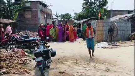 पातेपुर: पातेपुर के मालपुर गांव के पास अज्ञात वाहन की टक्कर से बाइक सवार युवक की मौत, परिजनों में कोहराम