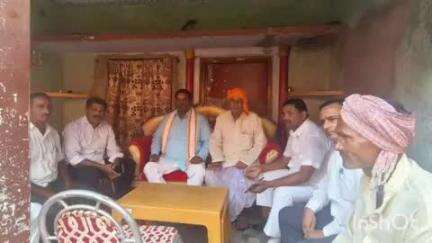बलरामपुर: सदर विधायक पलटू राम ने नारायणपुर, सेवक राम पुरवा में कार्यक्रम में भाग लिया, लोगों से किया जनसंपर्क