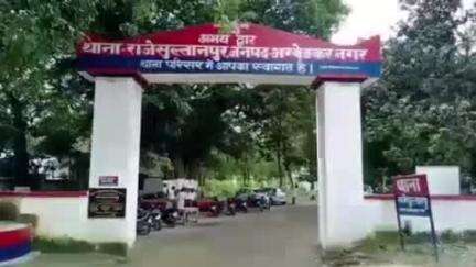आलापुर: दुबौली में मिल्क प्लांट के कर्मचारी पर प्राणघातक हमले के मामले में चार नामजद सहित सात के खिलाफ मुकदमा दर्ज
