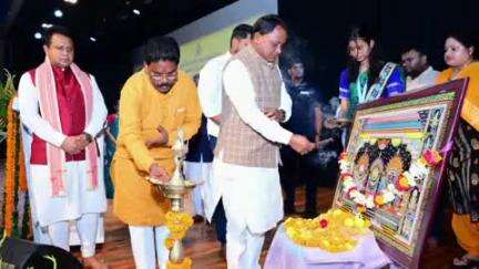 କେନ୍ଦୁଝର ସହର: ଧରଣୀଧର ମେଡିକାଲ କଲେଜ ଓ ହସ୍ପିଟାଲ ଠାରେ ଦୁର୍ଘଟଣା ଜନିତ ଅପାତକାଳୀନ ସେବା ଓ ଅନ୍ତଃ ବିଭାଗର ଲୋକାର୍ପଣ କଲେ ମୁଖ୍ୟମନ୍ତ୍ରୀ