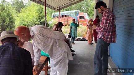 गलोड़: गोटा क्षेत्र में पूर्व सैनिकों को आर्मी कैंटीन की सुविधा उपलब्ध करवाई गई, सामान खरीदने के लिए लगी भीड़