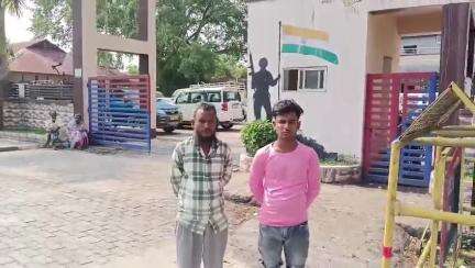 ঢেকিয়াজুলি ভাগ: মিঠাম গাঁৱৰত এঘৰত  নিশা  সংঘটিত হয় চুৰিকাণ্ড,ঢেকীয়াজুলি থানাত এজাহাৰ দাখিল