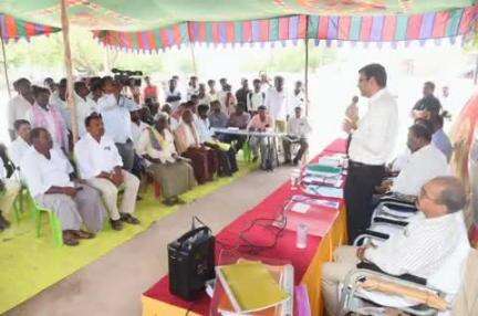 గద్వాల్: వావిలాల గ్రామంలో రైతులు భూ భారతి రెవెన్యూ సదస్సును సద్వినియోగం చేసుకోవాలి: కలెక్టర్ బి ఎం సంతోష్ కుమార్