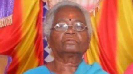 திருப்பத்தூர்: கூத்தாண்டகுப்பம் பஞ்சாயத்துக்கு சொந்தமான கிணற்றில் கால்களை இரும்பு கம்பியால் கட்டிய நிலையில் மூதாட்டி சடலம் அடையாளம் தெரிந்தது