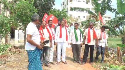 మంగళగిరి: అకాల వర్షానికి నష్టపోయిన రైతులను కూటమి సర్కార్ ఆదుకోవాలి: తాడేపల్లిలో సిపిఐ రాష్ట్ర కార్యదర్శి రామకృష్ణ డిమాండ్
