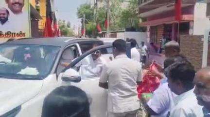 அருப்புக்கோட்டை: பெர்கின்ஸ்புறம் உள்ளிட்ட பல்வேறு பகுதிகளில் முடிவுற்ற கட்டிட பணிகளை பொதுமக்களின் பயன்பாட்டிற்காக  அமைச்சர் திறந்து வைத்தார்