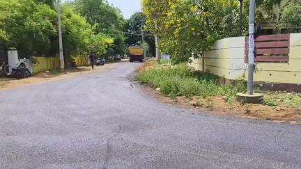 பாளையங்கோட்டை: பெருமாள்புரம் பகுதியில் ரூபாய் 74 லட்சம் மதிப்பில் தார் சாலை அமைக்கும் பணியினை தொடங்கி வைத்த எம் எல் ஏ