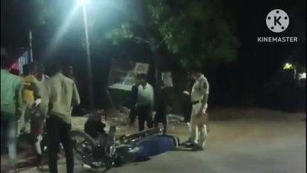 सरसीवा से सरायपाली मार्ग पर टैंकर और मोटरसाइकिल की भिड़ंत में एक की मौत, दो गंभीर घायल और एक को आई मामूली चोट