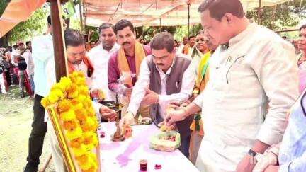 लोहंडीगुडा: ग्राम पंचायत लोहण्डीगुड़ा में 'वन नेशन, वन इलेक्शन' कार्यक्रम का आयोजन
