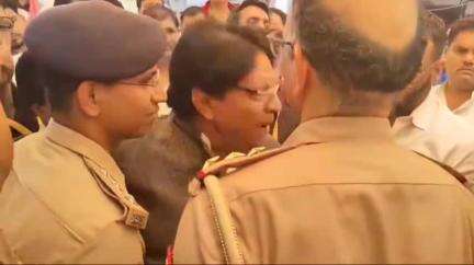 पुलिस ने आगरा में ही हाउस अरेस्ट कर लिया। #Ramjilalsuman #UttarPradesh #kasganj #viral #Patiyali