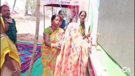 सोनभद्र बंशी सुर्यपुर: चन्दन जीविका महिला संगठन ने वरहीया गांव में महिला संवाद कार्यक्रम का किया आयोजन