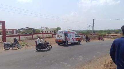राजपुर: राजपुर के जुलवानिया रोड पर अज्ञात वाहन ने बाइक सवार को टक्कर मारी, घायल