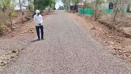 मोर्शी: बोपापूर फाटा ते चमक रस्त्यावर पाणीवाहून नेणारी नाली बांधण्याची मागणी #jansamasya