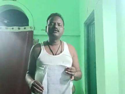 Jaan Se Marne ka dhamki dene ghar lootane ka sambandh mein Chhat todne ke sambandh mein