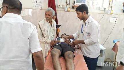 मड़िहान: मड़िहान थाना क्षेत्र के दीपनगर पटेहरा में दो बाइक सवारों के बीच टक्कर, एक घायल को रेफर किया गया