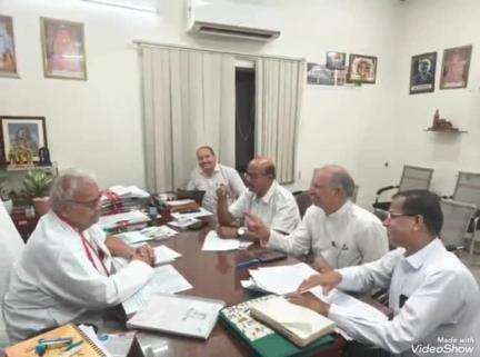 रानीवाड़ा: रानीवाड़ा के शिक्षक संघ ने शिक्षा मंत्री और सचिव से मुलाकात की, 20 सूत्री मांगों पर तत्काल कार्रवाई की मांग की