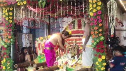 திருச்சி: மலைக்கோட்டை தாயுமான சுவாமி கோவிலில் சித்திரை திருவிழாவை முன்னிட்டு திருக்கல்யாண நிகழ்ச்சி நடைபெற்றது