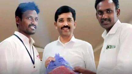కర్నూలు: డీఈఓ కలిసిన హ్యూమన్ రైట్స్ కమీషన్ ఛైర్మన్ తలారి అంజినయ్య