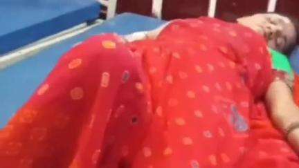 बिसवां: खैरी गांव में खाना बनाते समय गैस सिलेंडर में आग लगने से दो महिलाएं झुलसी, सरकारी अस्पताल में किया जा रहा उपचार