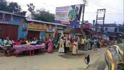 তপন: রাজ্য জুড়ে লাগামছাড়া দুর্নীতি, যোগ্য শিক্ষকদের চাকরি থেকে বঞ্চিত করার প্রতিবাদে লস্করহাটে পথসভা BJP-র