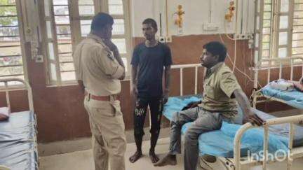 పూతలపట్టు: బంగారు పాల్యం మండలంలోని మొగిలి ఘాటు వద్ద జరిగిన ప్రమాదం ప్రభుత్వ ఆసుపత్రిలో దర్యాప్తు చేసిన పోలీసులు