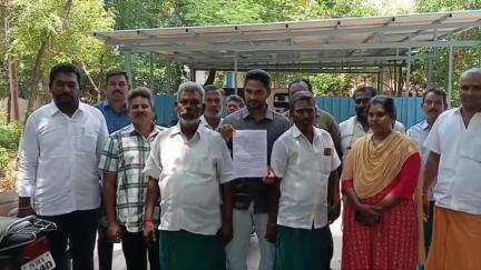 பழனி: பாலசமுத்திரம் கிராமத்தில் மூன்று ஆண்டுகளுக்குப் பிறகு பத்திரப்பதிவு- வக்பு வாரியம் தடை உத்தரவு நீக்கம் செய்யப்பட்டதால் பத்திரப்பதிவு செய்ய அனுமதி