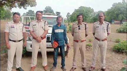 पेण्ड्रा रोड गौरेला: मरवाही पुलिस ने रिश्ते में भाभी की गला घोटकर हत्या के मामले में आरोपित देवर को किया गिरफ्तार, ASP ने दी जानकारी